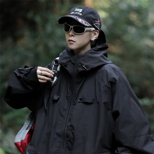 A942-P72 春秋季宽松休闲连帽冲锋衣男美式潮牌机能防风工装夹克图片