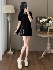欧韩时尚套装女夏季新款圆领钉珠设计侧开叉不规则上衣短裤两件套，女装套装/套裙，江南