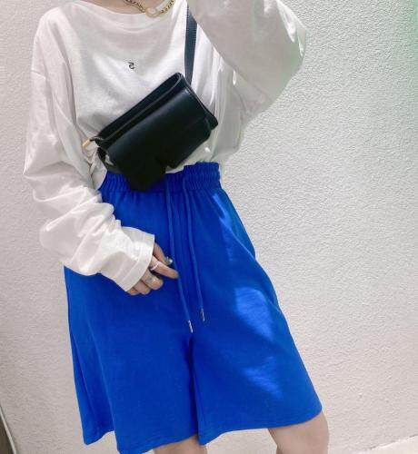 金翕服饰图片