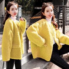 网红皮毛一体仿羊羔毛短外套2021秋冬长袖口袋宽松简约大气圆领插肩，女装短外套，意芙