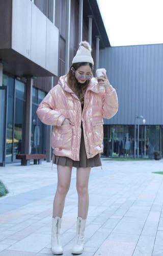 亮面短款小格子，亮色系。，女装，维纳真蒂 纳易莲