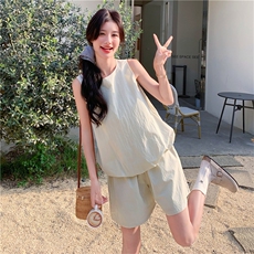 夏日ootd穿搭无袖背心短裤套装女新款减龄休闲小个子轻薄两件套，女装套装/套裙，2C118