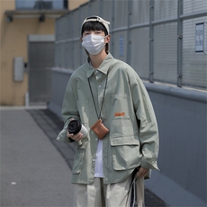 浅绿色