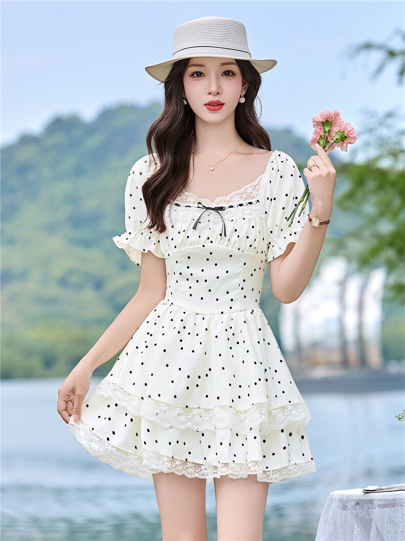 2026年夏季时尚潮流蕾丝花边拼接波点连衣裙优雅浪漫,女装连衣裙,江南富贵女