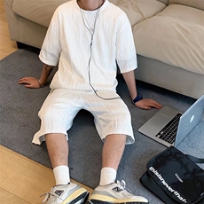 白色