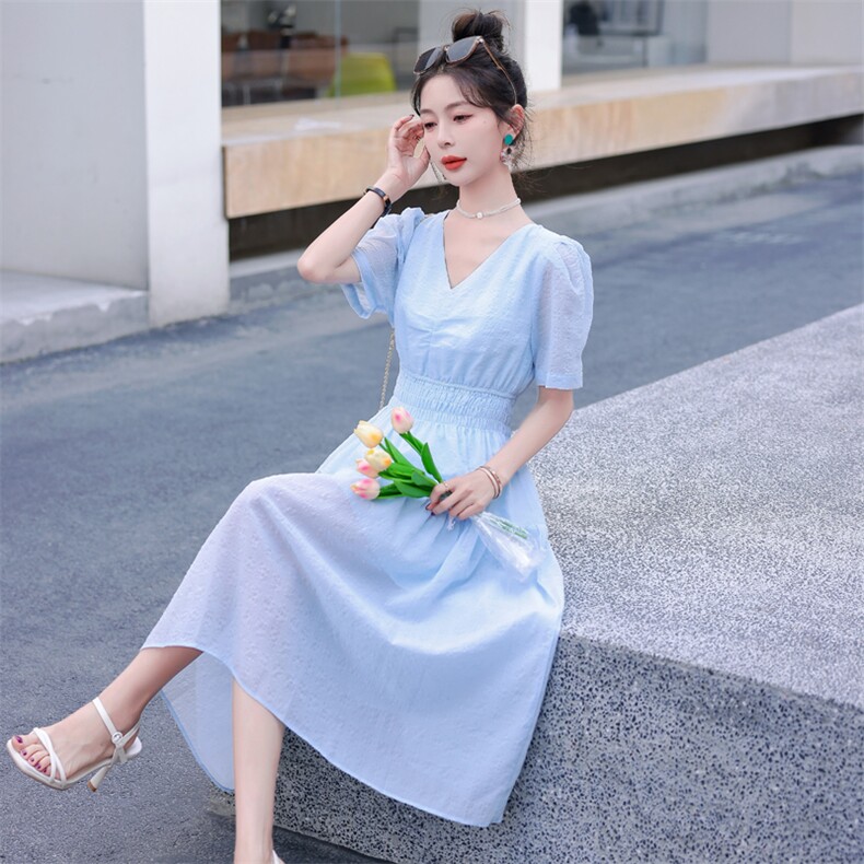 新款法式奶油蓝色连衣裙女夏季2025新款收腰显瘦气质长款a字裙子,女装连衣裙,韩美纤衣