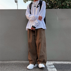 咖啡色