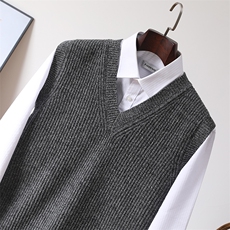 新款纯色v领无袖针织马甲时尚休闲百搭，男装针织衫/毛衣，冬季工坊