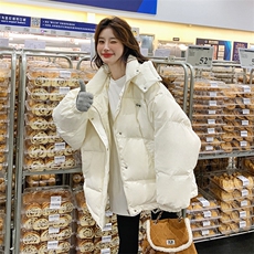 白色短款羽绒服女冬季2025新款韩系宽松90绒学生白鸭绒面包服外套，女装羽绒服，2B187