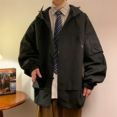 JK8108/P70秋装新品机能防水冲锋衣男大口袋宽松风衣夹克工装外套，男装夹克，电商A141