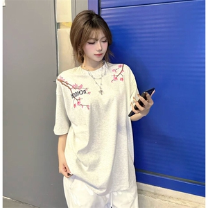 万针全刺绣工艺抖音得物高品质260克重磅纯棉双纱美式高街短袖T恤图片