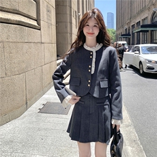 灰色木耳边小香风上衣百褶裙套装女秋季新款小个子甜美减龄两件套，女装套装/套裙，2B237
