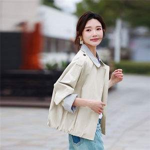时尚条纹拼接假两件短外套女春季新款设计感减龄夹克风衣上衣