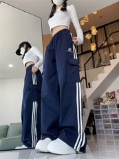 藏青色