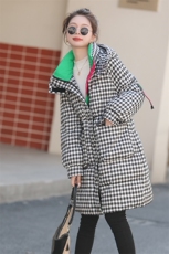 2022年冬季时尚新款白鸭绒羽绒服外套，女装羽绒服，利佳可人
