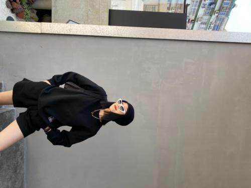 秋装新款设计卫衣，女装卫衣/绒衫，雷洛奇丽