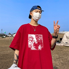 酒红色