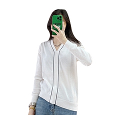 小香风V领烫钻羊毛针织衫女2025秋新款设计感小众气质打底衫上衣，女装针织衫/毛衣，鹏源羊绒