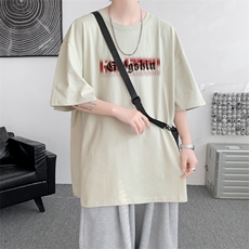 淡绿色