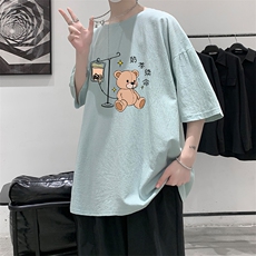 灰绿色