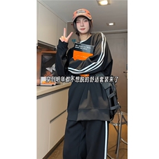 黑色上衣