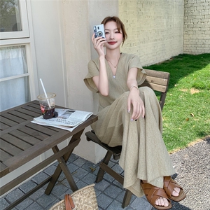 设计感小香风气质套装女2025夏新款独特漂亮短袖西装阔腿裤两件套图片