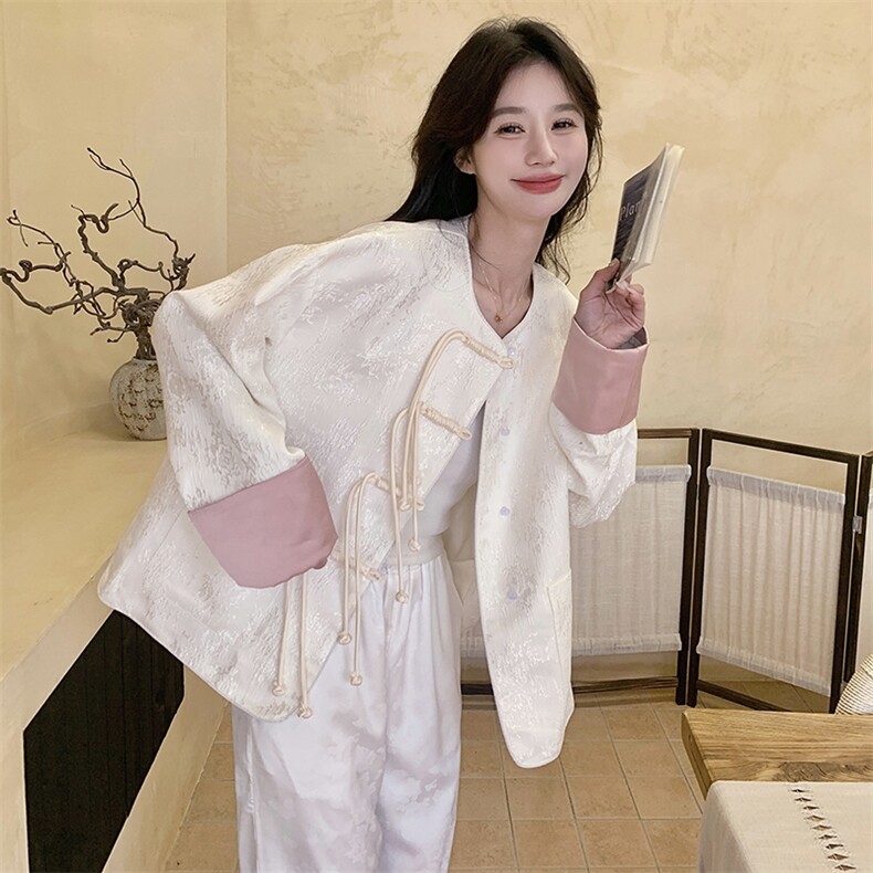 新中式国风白色外套女春秋2025新款超火好看高级小众宽松夹克上衣图片