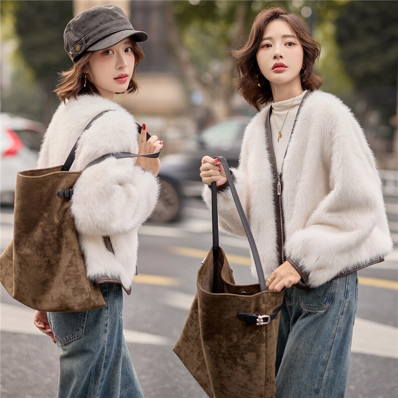 （bao款现货已出）冬季新款时尚PU皮拼接仿水貂毛皮毛一体短款，女装毛呢外套，难舍钰依