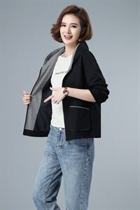 女士纯棉短款外套2021春秋季新款韩版时尚连帽拉链全棉上衣妈妈装图片