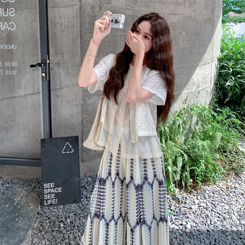 松弛感假两件镂空小开衫套装女夏2025超火民族印花阔腿裤裙两件套,女装套装/套裙,2C275