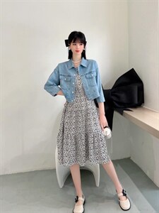 牛仔两件套连衣裙图片