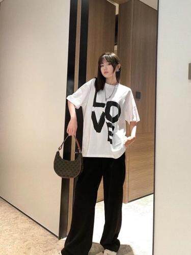 LOVE新款T恤～黑，白两色，女装T恤，LOVELS