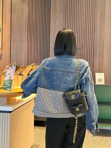 牛仔外套图片