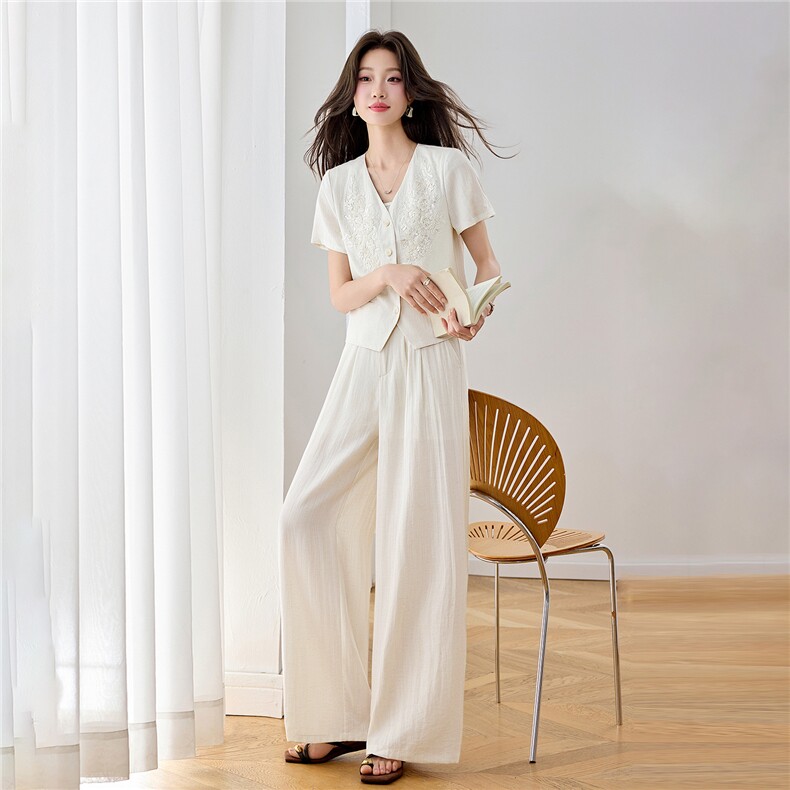 2026夏装新款重工艺刺绣钉珠两件套女套装女,女装套装/套裙,贵人树