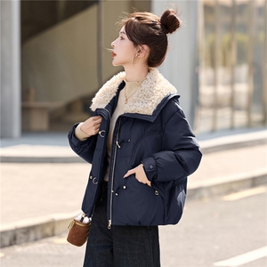 现货！2025冬季新款白鸭绒羽绒服女图片