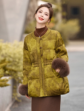 高端提花狐狸毛羽绒服女2025冬装新款时尚收腰90白鸭绒外套，女装羽绒服，悠米