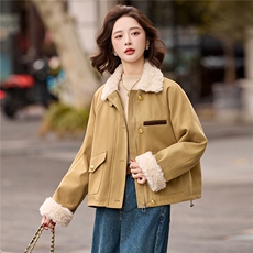 拼毛绒派克羽绒服女2025冬季新款小个子超好看洋气短款白鸭绒外套，女装羽绒服，冬木谷雨