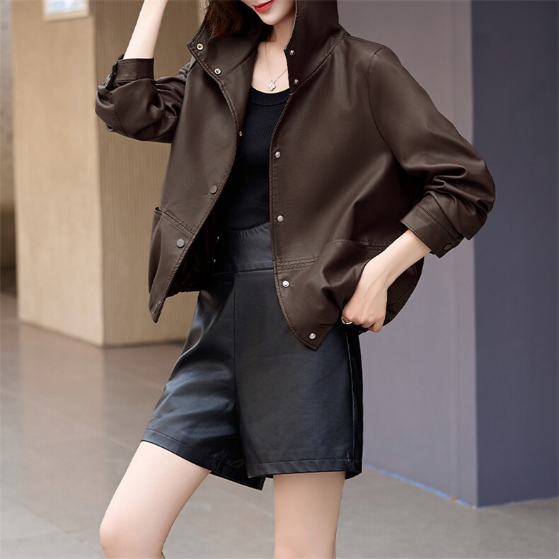 仿真皮皮衣女2024新款秋带帽休闲小个子海宁仿绵羊皮夹克外套短款,女装皮衣,美拉德工厂直营店
