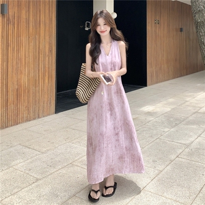 法式浪漫无袖碎花连衣裙女2025夏季新款氛围感度假风显瘦减龄长裙图片