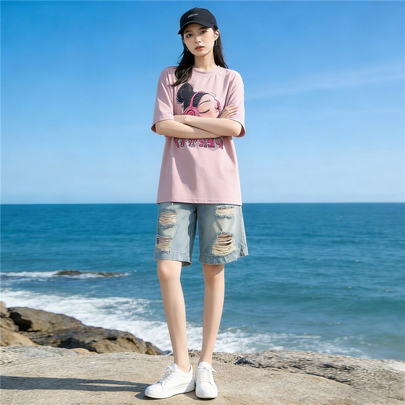盐系穿搭休闲时尚套装女夏设计感圆领印花短袖破洞牛仔短裤两件套,女装套装/套裙,江南