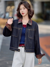 2025秋装新款时髦翻领短牛仔外套，女装牛仔外套，依路服饰