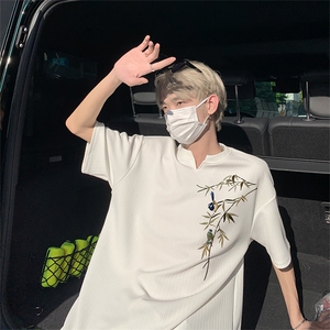 新款抖音直播得物痞帅肌理感V领短袖T7527P25控39