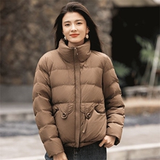 羽绒服女高级感冬季新款外套加厚90鸭绒保暖小个子，女装羽绒服，灵动羽绒服工厂