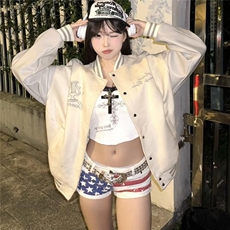 卡其色