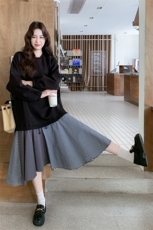 假两件拼接黑色卫衣连衣裙女春秋季2025新款小个子轻熟小众不撞款，女装连衣裙，2C236