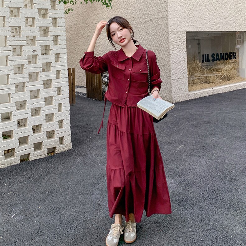 红色衬衫短上衣套装春秋女2025新款复古时髦遮肉显瘦半身裙两件套图片