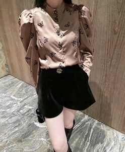 【现货】高品质绸缎小蝴蝶衬衫,女装衬衫,色调轩