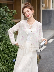 现货新款女装官方夏2025夏新款轻外套新中式V领重工刺绣宽松，女装防晒衣，美静678