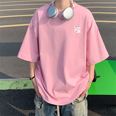 粉红色