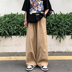 卡其色
